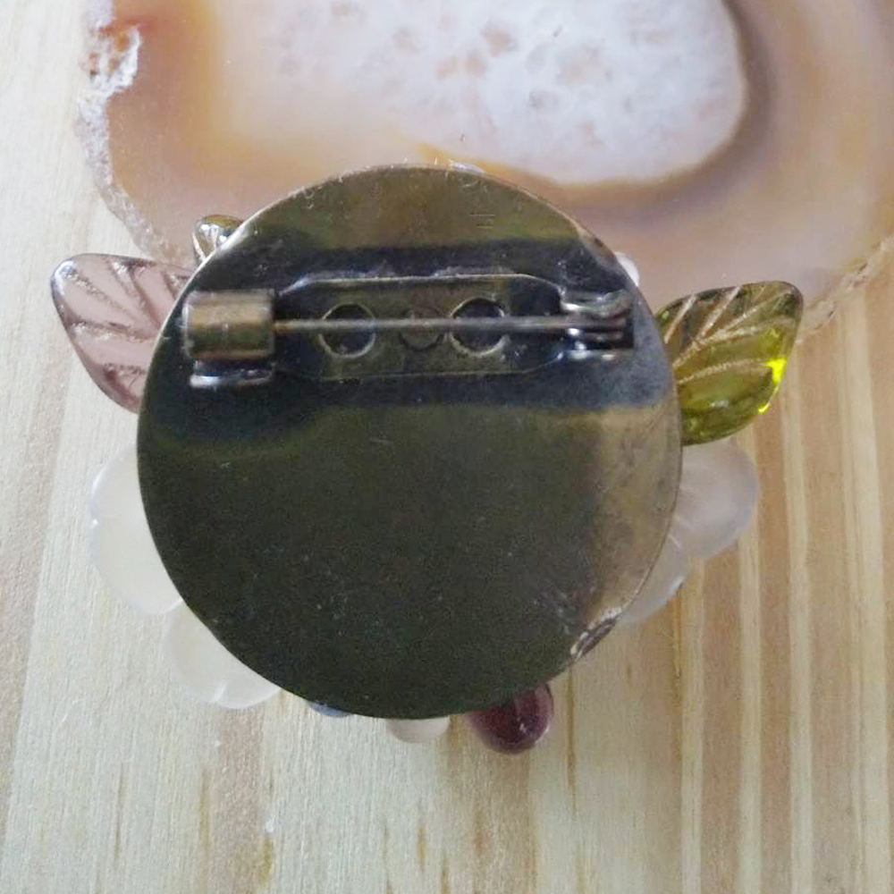 ブローチの裏側